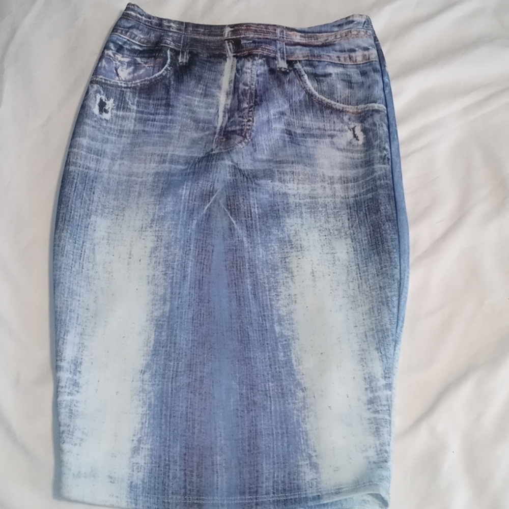 Rue 21 faux jean look skirt